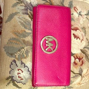 Michael kors wallet